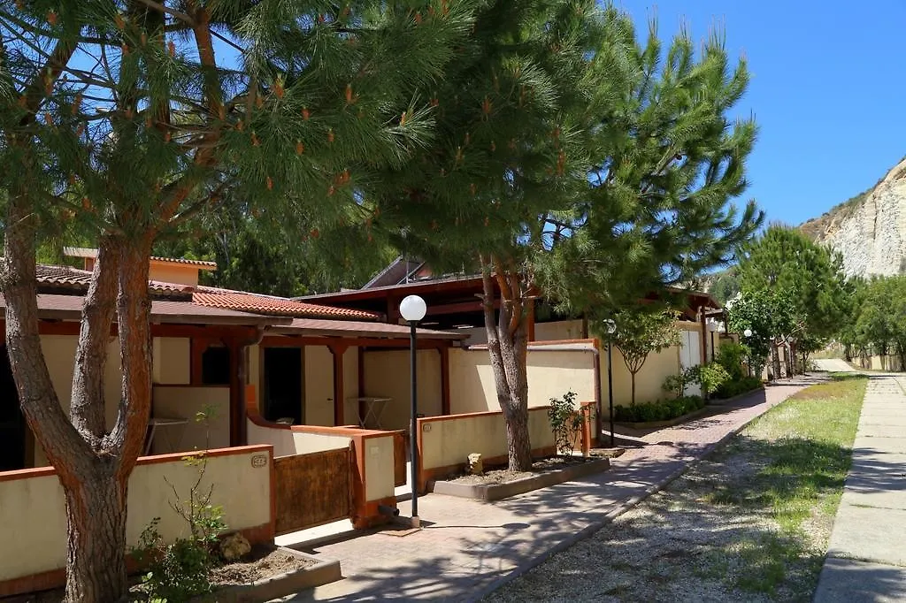 Eraclea Minoa Village Montallegro