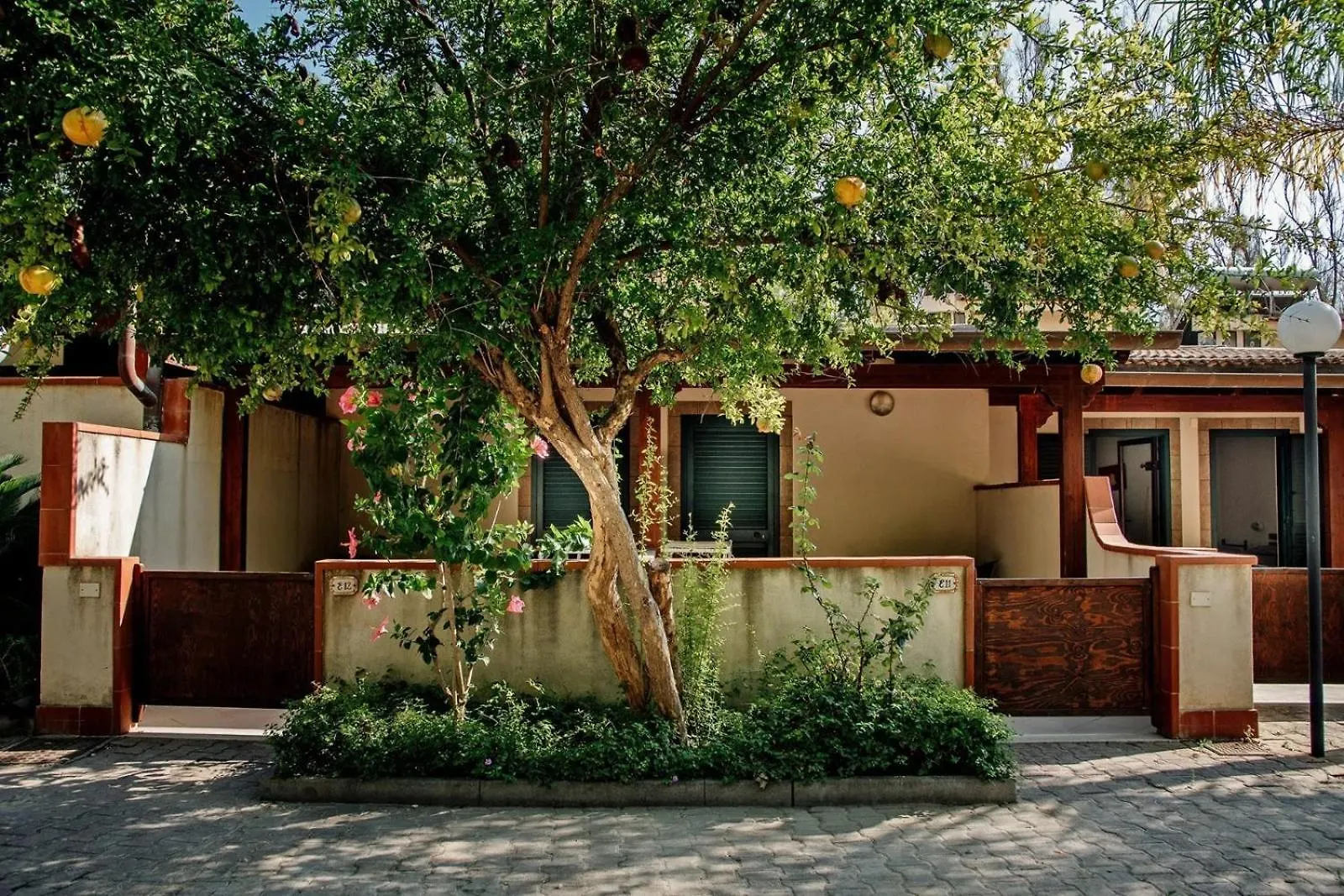 Eraclea Minoa Village Montallegro