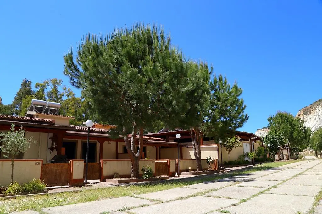 Eraclea Minoa Village Montallegro